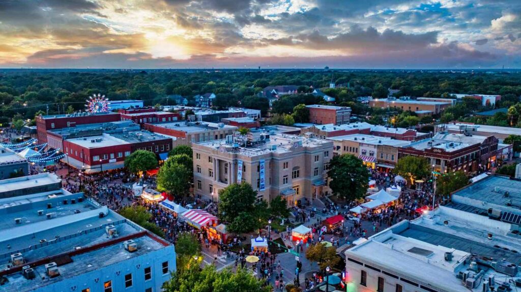 https://cbjenihomes.com/wp-content/uploads/2021/11/McKinney_Oktoberfest-Aerial-of-downtown_Permission-from-XtremeHeightsProductions-2000-8c5b10a22b104ec981cd050bf5aade71-1-1024x575.jpg