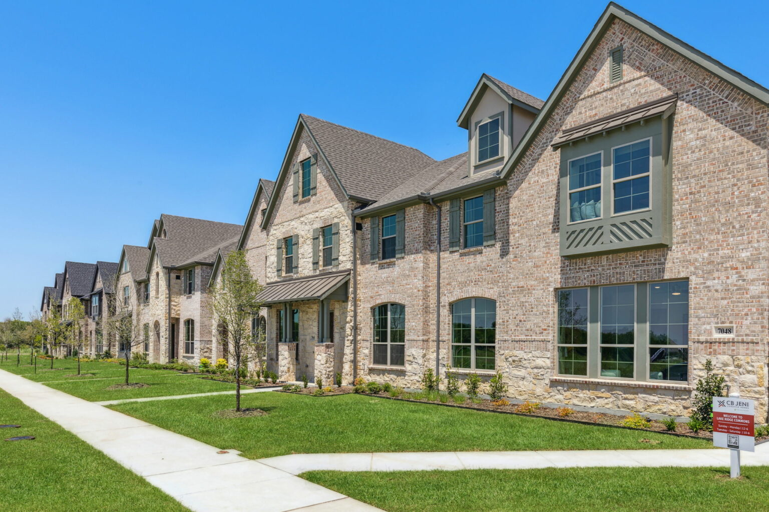 Life at Lake Ridge Commons: Expansive New Townhomes in Grand Prairie ...