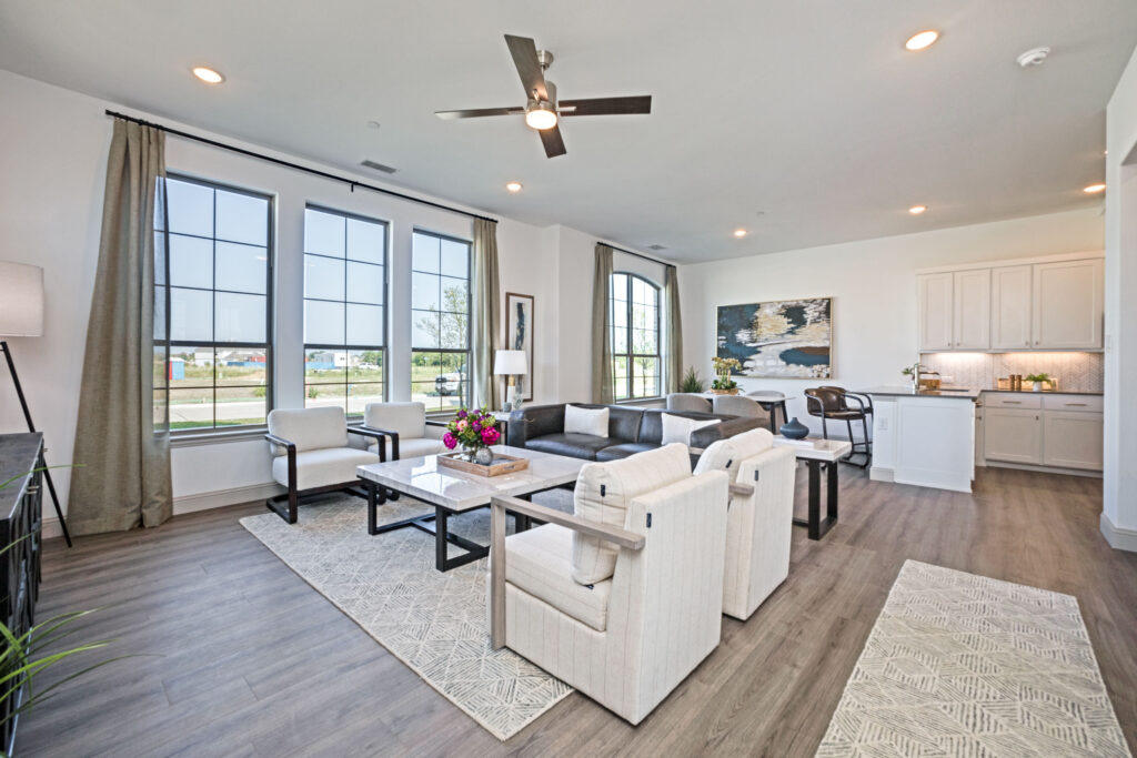 Life at Lake Ridge Commons Expansive New Townhomes in Grand Prairie