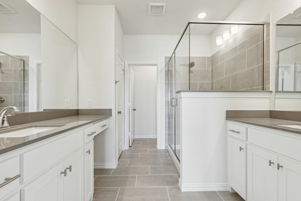 CB JENI Zoe Floorplan Bathroom