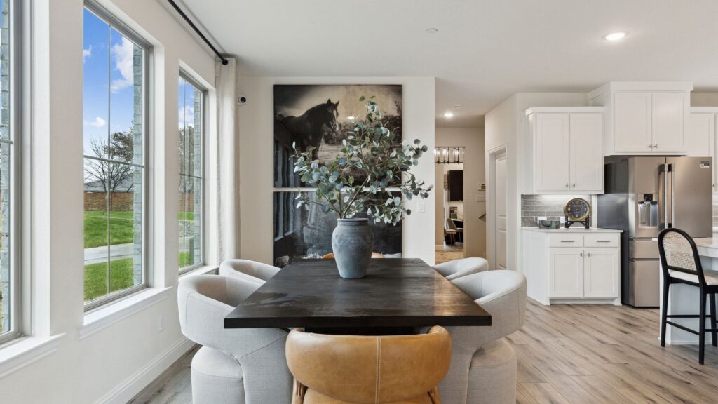 Dining room in the Hansen Floorplan of a CB JENI townhome.